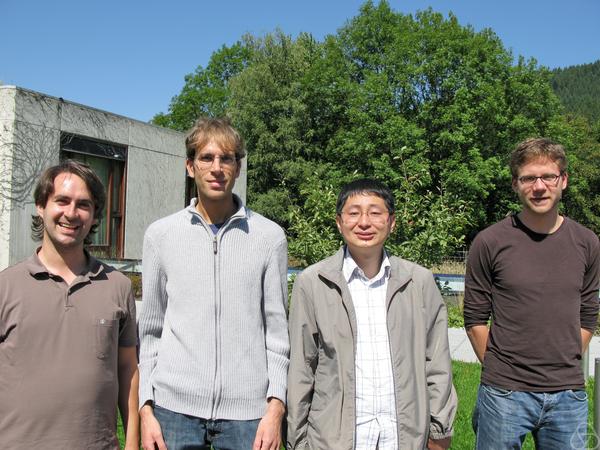 Simon Blatt, Patrick Breuning, Shizhong Du, Johannes Schygulla