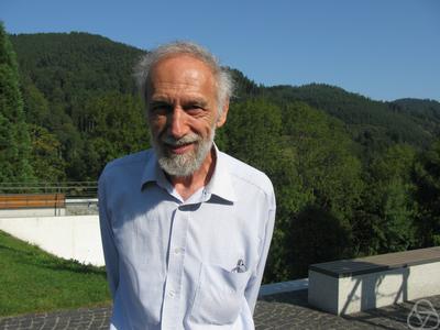 Alain Connes