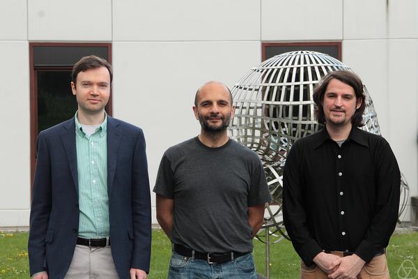 Thomas R. Cass, Massimiliano Gubinelli, Peter K. Friz