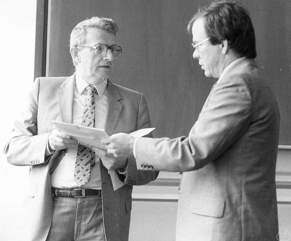 Reinhold Remmert, Alan T. Huckleberry