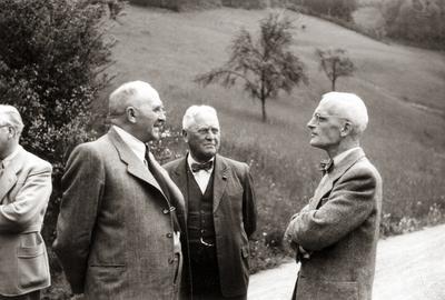 n.n., Hellmuth Kneser